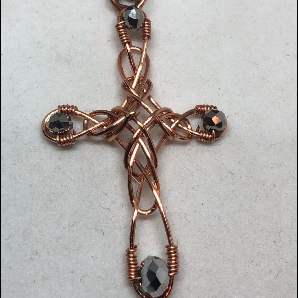 Handmade wire cross - Picture 2 of 2